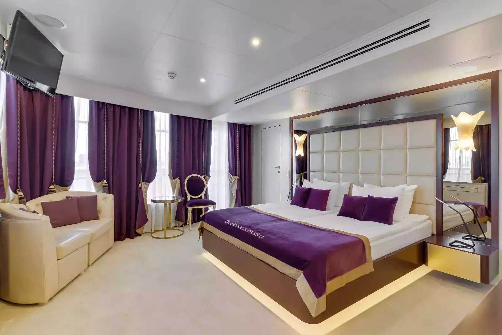 Круизный речной теплоход «Генерал Лавриненков»